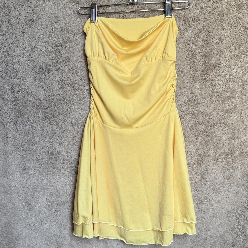 Elegant Yellow Dress - Strapless